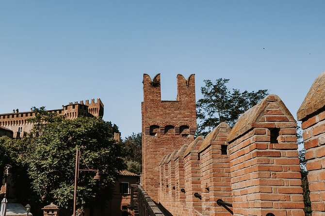 Gradara: Complete Guided Tour in Small Groups - Meeting Point and Accessibility