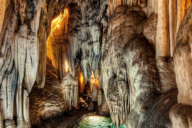 Grotto of Wonders and Ham Museum in Aracena - Grotto of Wonders Highlights