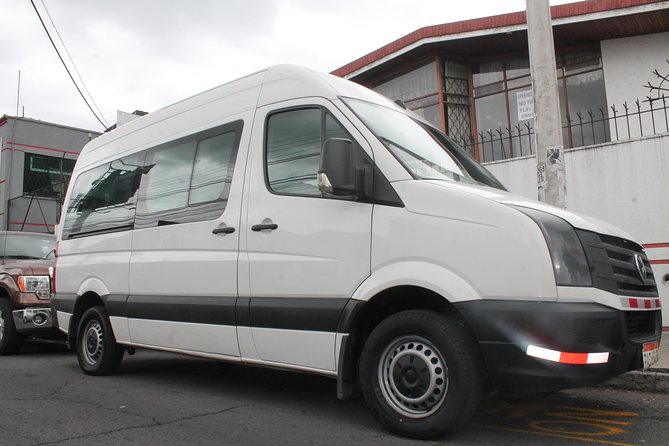 Guayaquil PRIVATE Departure Transfer From Hotels to the Airport. - Airport Transfers in Guayaquil