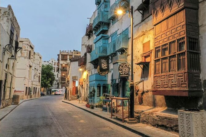 Guided Tour in Jeddah by Local Woman - Customer Feedback and Reviews