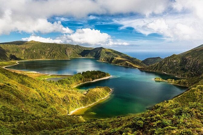 Guided Tour of Sete Cidades & Lagoa Do Fogo, Lunch Included - Comfortable Transportation Enhances Experience