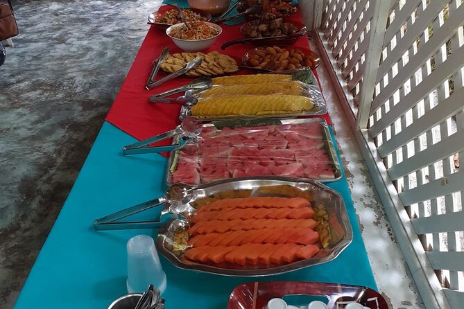 Half Day Tour to El Limón Waterfall With Lunch - Exploring El Limón Waterfall