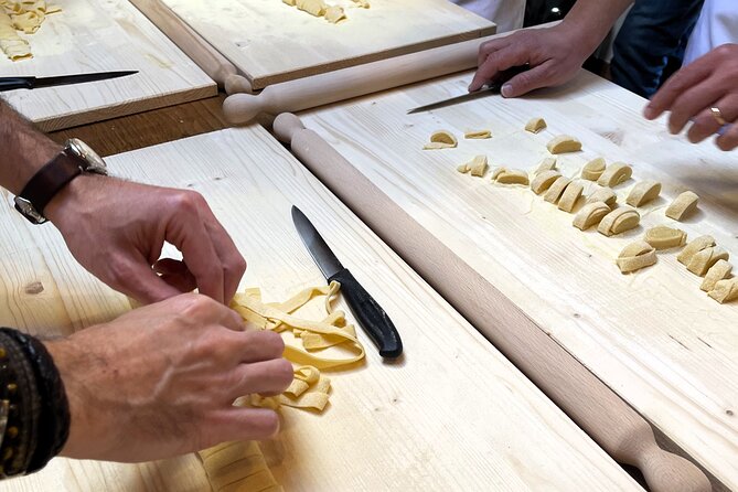 Hands in Dough Cooking Class With Lunch - Lunch and Drinks Included