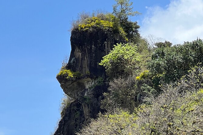 Hike to Gorilla Rock With Swimming at Questelles Beach - Preparing for the Hike
