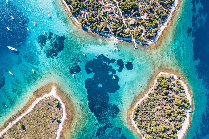 HVAR & 4 Islands PRIVATE BOAT TOUR - Review Highlights