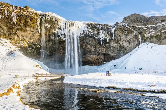Icelands South Coast & Northern Lights Day Trip From Reykjavik - Exploring Icelands South Coast