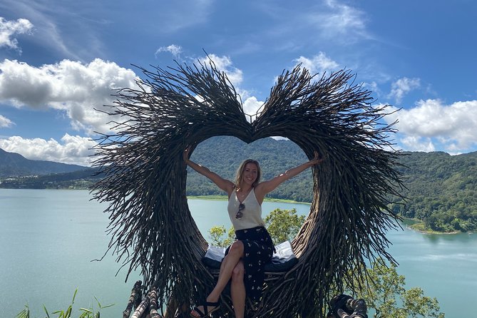 Instagram in North Bali : the Most Beautiful Spot for Photo - Ulun Danu Bratan Temple