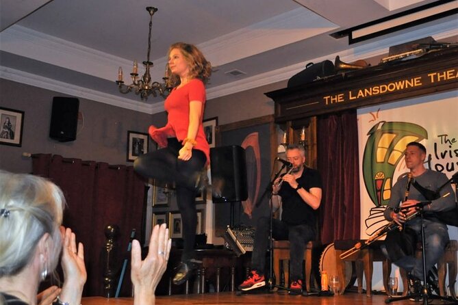 Irish Music and Dance Show for Cruise Ship Visitors to Killybegs - Cruise Ship Visitor Experience
