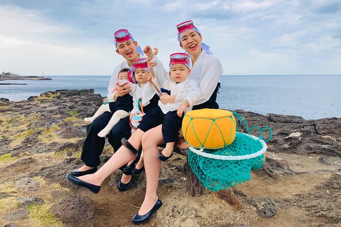 [Jeju] Woman Diver Haenyeo Traditional Clothes Rental Experience - Nearby Attractions