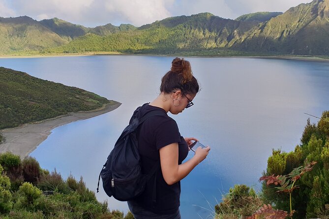 Lagoa Do Fogo: Private Scenic Walking Tour - Exploring Caldeira Velhas
