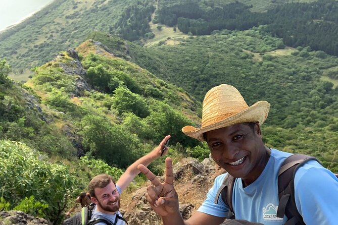 Le Morne Mountain: Guided Hike With Our Professional Local Guides - Hike Difficulty and Duration