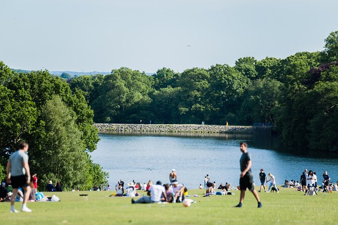 Leeds Tour App, Hidden Gems Game and Big Britain Quiz (1 Day Pass) UK - Treasure Hunt and Self-Guided Features