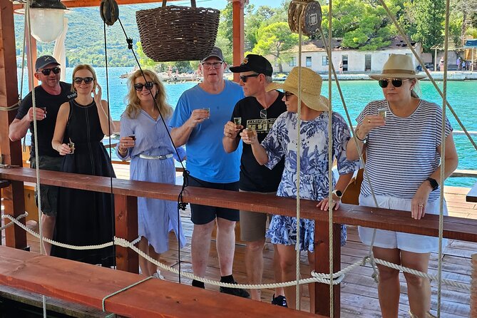 Luxury Wine and Oyster Tasting - Transportation Details