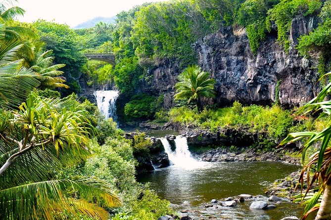Maui Adventure Bundle: 6 Epic Audio Driving Tours, Including Road to Hana - Captivating Narration and Storytelling