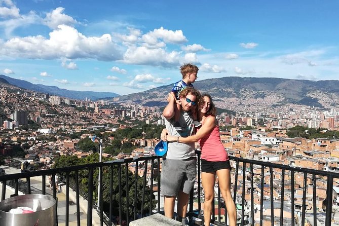Medellin, Surrounding Villages and Coffee Tour 6 Nights 7 Days - Discovering Surrounding Villages