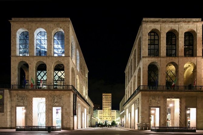 Milan Private Guided Tour by Night - Cancellation Policy and Meeting Point Details