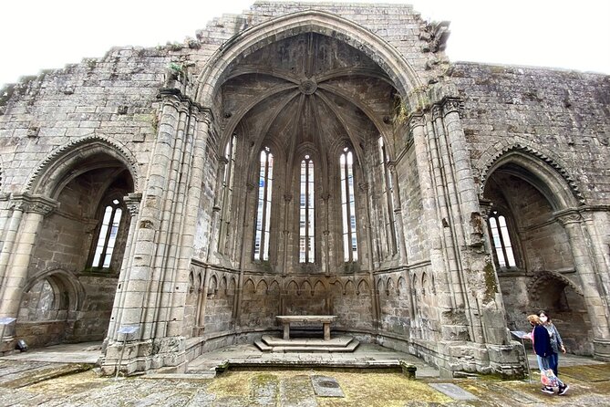 Monumental Morning Walking Tour in Pontevedra - Accessibility and Suitability