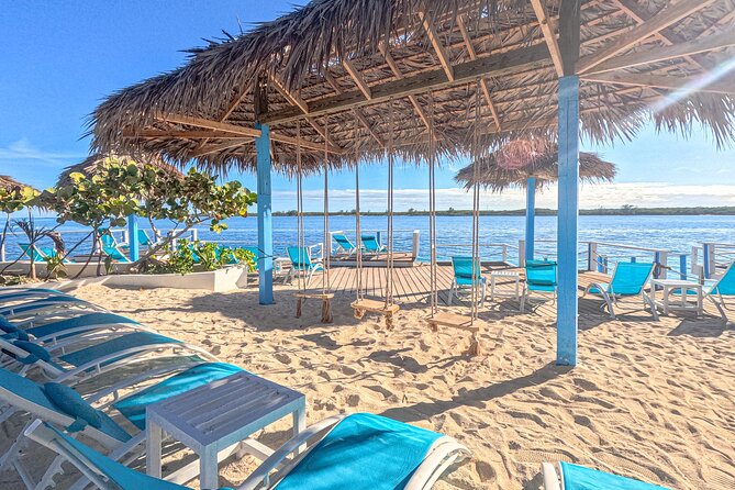 Nassau: Beach Day at Suncay Incl. Lunch - Boat Tour - Meeting Point