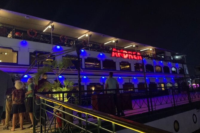 Nile Dinner Cruise in Cairo - Dining and Beverage Offerings