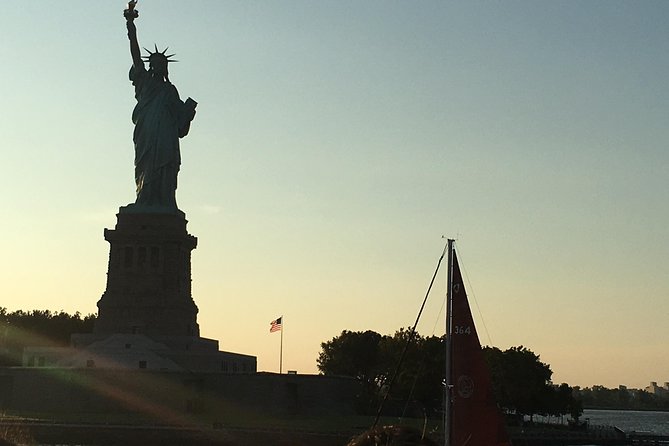 NYC: Statue of Liberty & Skyline 90 Min Sunset Cruise & Cash Bar - Accessibility and Transportation