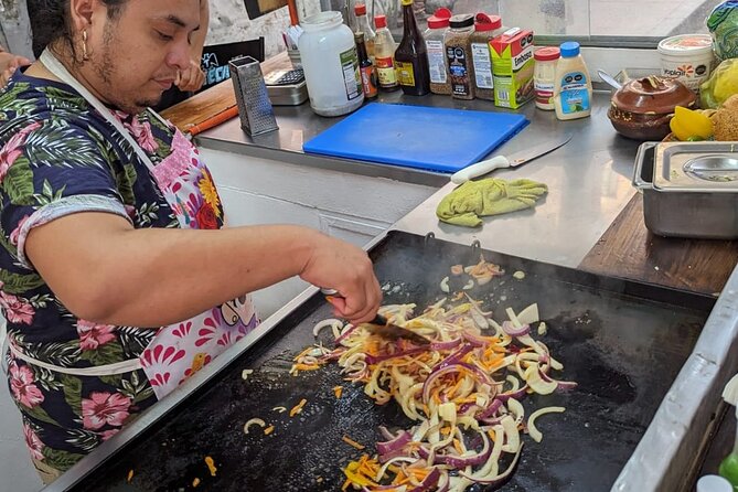 Old Town Evening Taco Tour With Vallarta Eats - Group Size and Accessibility