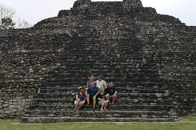 One Day Tour to Chacchoben Mayan City and Bacalar Lagoon With a Certified Guide - Transportation and Meeting Details