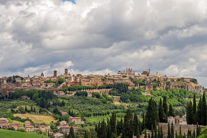 Orvieto Classic Walking Tour - Exploring Orvietos Highlights