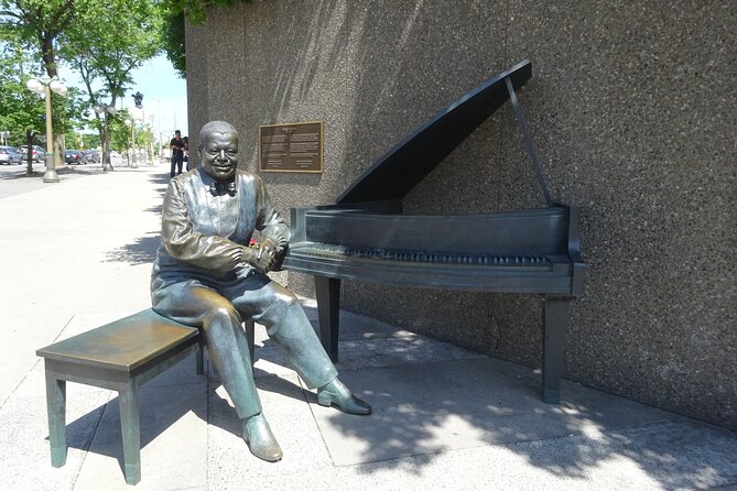 Ottawa Self-Guided Walking Tour and Scavenger Hunt - Scavenger Hunt Challenges