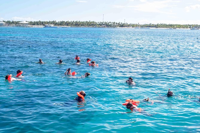 Party Boat in Punta Cana - Traveler Capacity