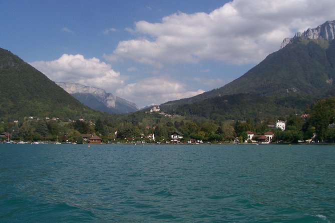 Pérouges & Annecy Private Day Trip With Food Tasting From Lyon - Discovering Annecy