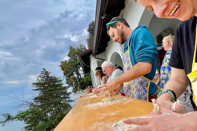 Pizza Class Experience on Amalfi Coast - Hosts and Expertise