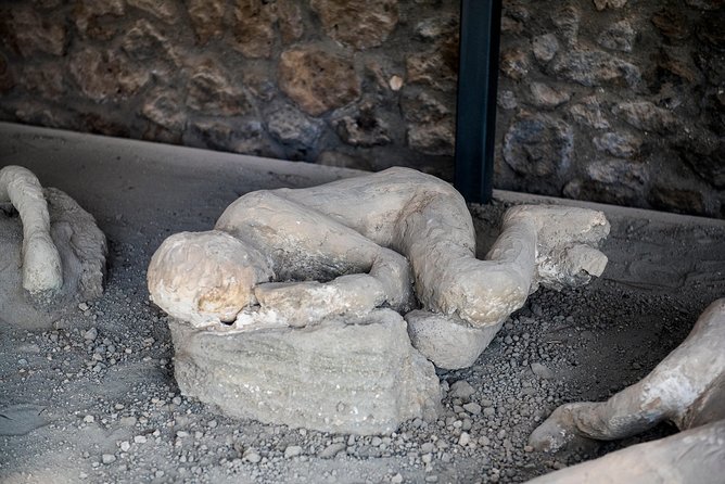 Pompeii 2 Hrs Private Walking Tour With an Archaeologist-Skip the Line Included - Booking Your Tour