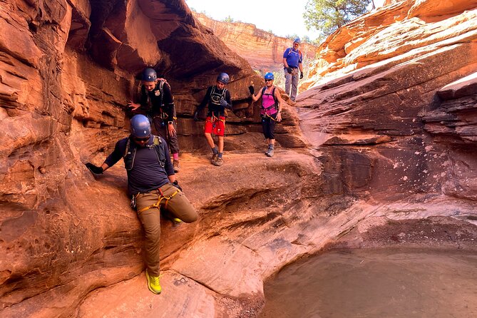 Private 5-7 Hour Canyoneering Day Tour in Moab - Participant Pace and Difficulty Level