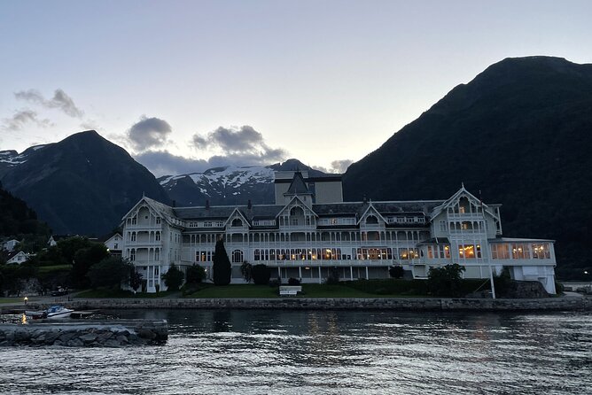 Private Cruise to Sognefjord, Flåm and Nærøyfjord - Experiencing Local Hospitality
