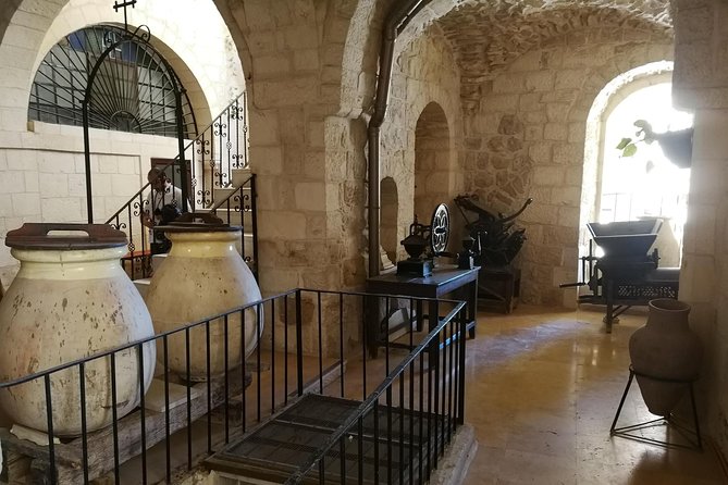 Private Day Tour: St. Georges Monastery, Wadi Qelt, Mar Saba, and Bethlehem - Traveler Experiences and Reviews