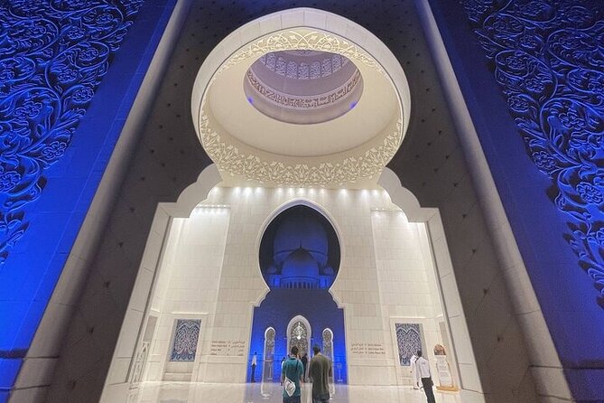 Private Full-Day Abu Dhabi City Tour With a Local! - Meet Your Local Guide