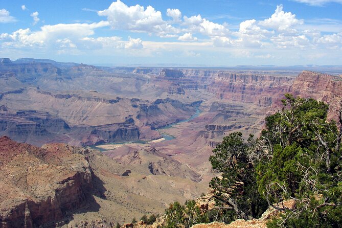 Private Grand Canyon Driving Tour From Sedona in a Luxury EV - Complimentary Refreshments and Snacks