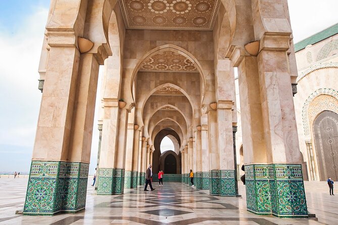 Private Guided Tour of Casablanca Including Mosque Entrance - Customer Reviews