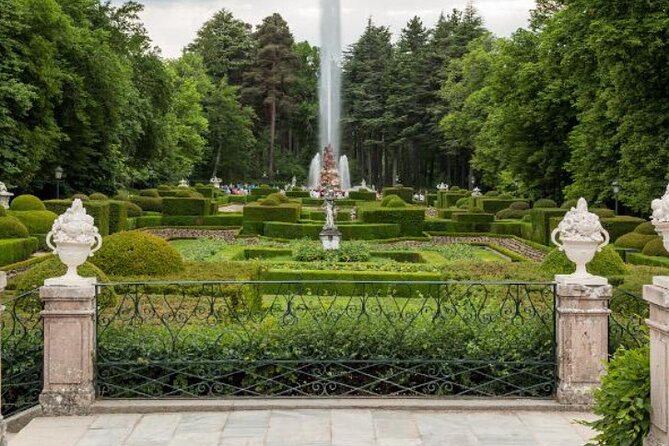 Private Guided Tour With Admission to La Granja and Fabrica De Vidrio - Visiting Fabrica De Vidrio