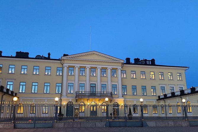 Private Helsinki Sigheseeing Local Guide - Exploring Public Spaces
