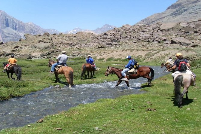 Private Horseback Riding and Wines From Santiago - Suitability and Accessibility