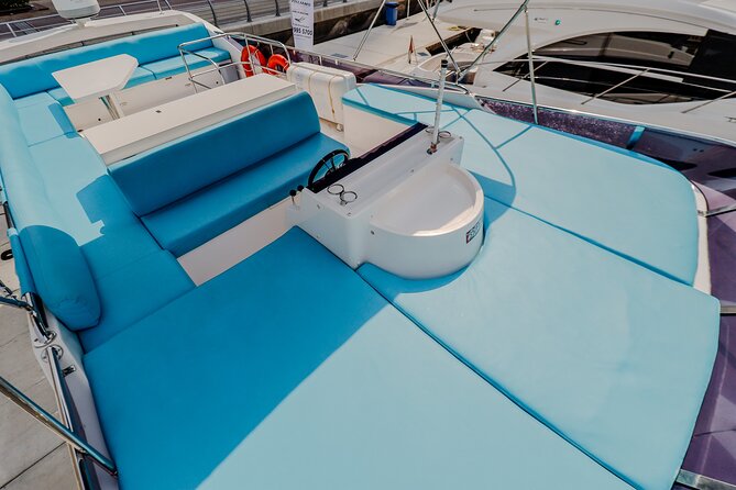 Private Luxury Yacht Cruise Around Atlantis and Dubai Marina - Pricing Structure and Booking Process