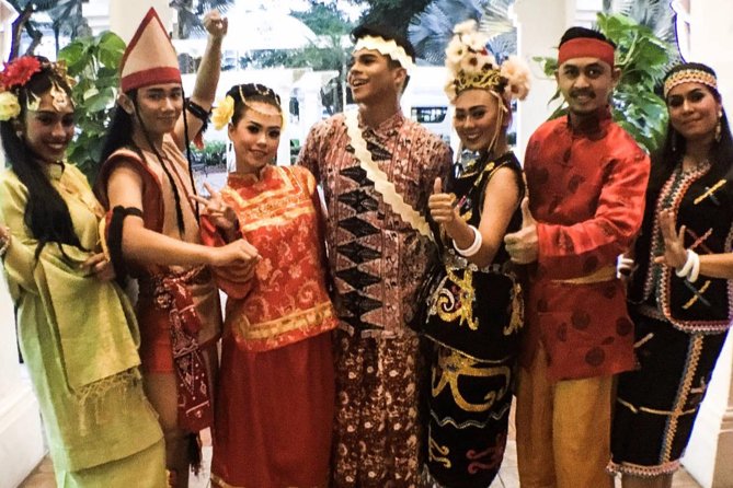 Private Night Tour: Petronas Twin Tower And Shopping - Booking Your Private Tour