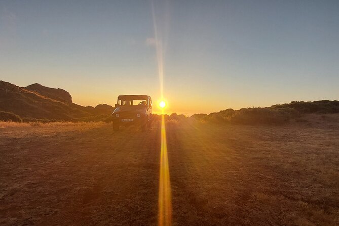 Private Sunrise Pico Do Areeiro Half Day With Easy Levada Walk - Exploring Traditional Markets