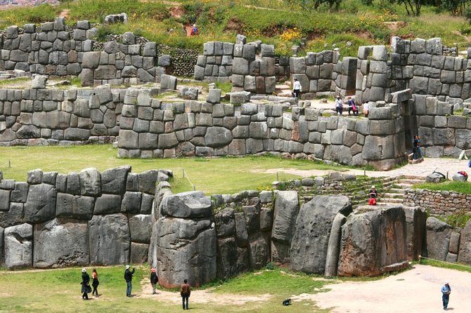 Private Tour: Cusco City Sightseeing Including San Pedro Market and Archaeological Sites - Discover Cuscos Colonial Architecture