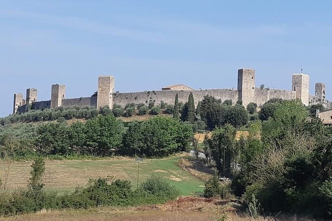 PRIVATE Tour: Full-Day Volterra & San Gimignano With Wine Tasting Experience - Exploring Volterra