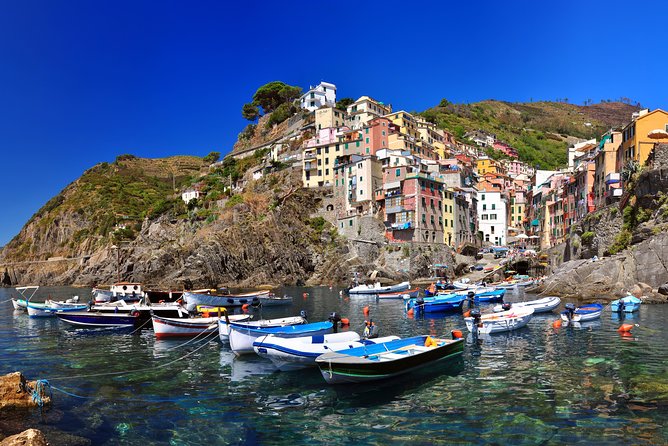 Private Tour of the Cinque Terre From Milan - A Taste of the Region