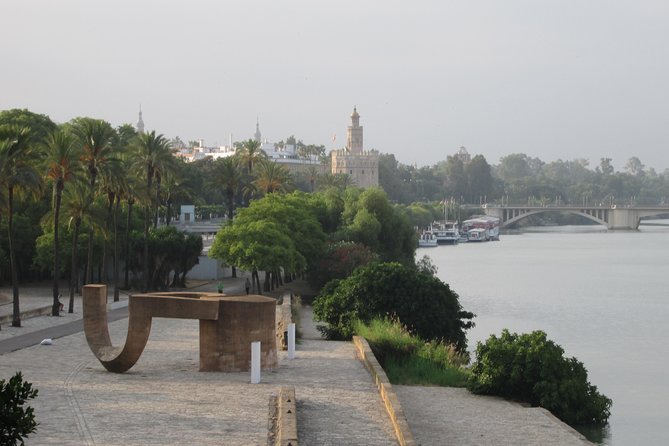 Private Tour Royal Palace+Cathedral+Walk Along the River+Triana Neighbourhood - Customer Reviews