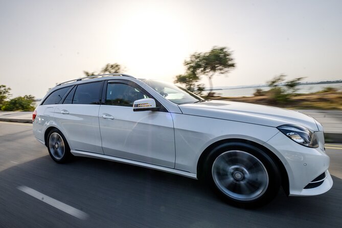 Private Transfer: Larnaca Airport to Limassol City 1-14 Pax - Vehicle Capacity