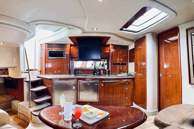 Private Yacht Sea Ray All-Inclusive Charter in Cabo - Private Transportation and Pickup